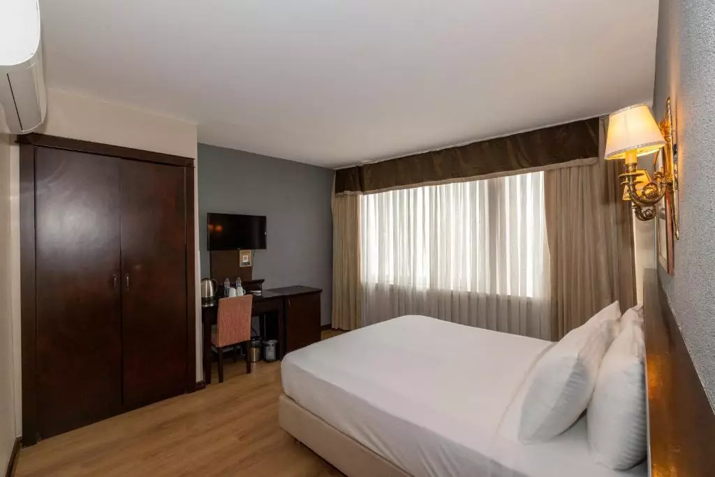 Pera Rose Hotel
